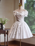 Elegant White 3D Butterflies Design A-line Off-the-shoulder Strapless Short Homecoming Dress HZ1024