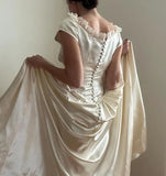 Vintage Ivory Satin Sleeveless A-Line Wedding Dress HZ1024